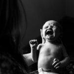 Como aliviar cólicas em recém-nascidos